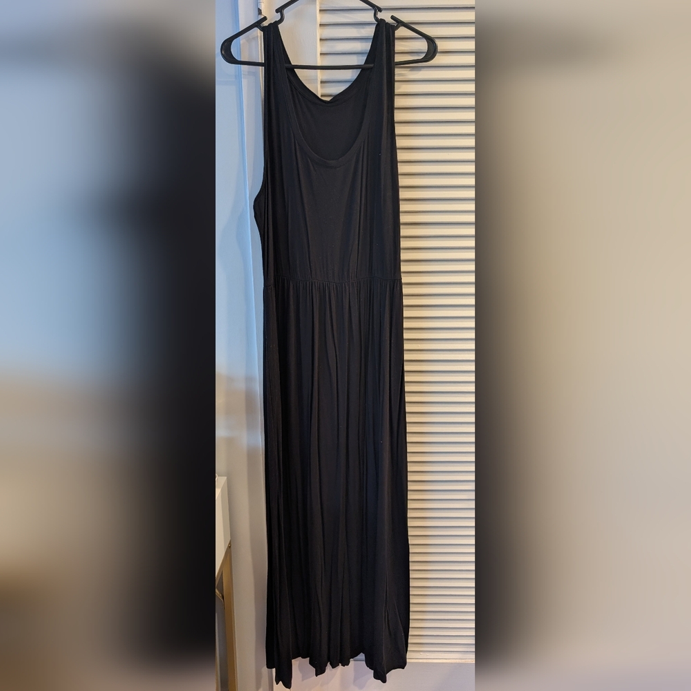 Elegant Black Maxi Dress
